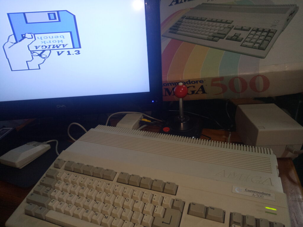 Amiga 500 Box Computer Monitor Workbench 1.3