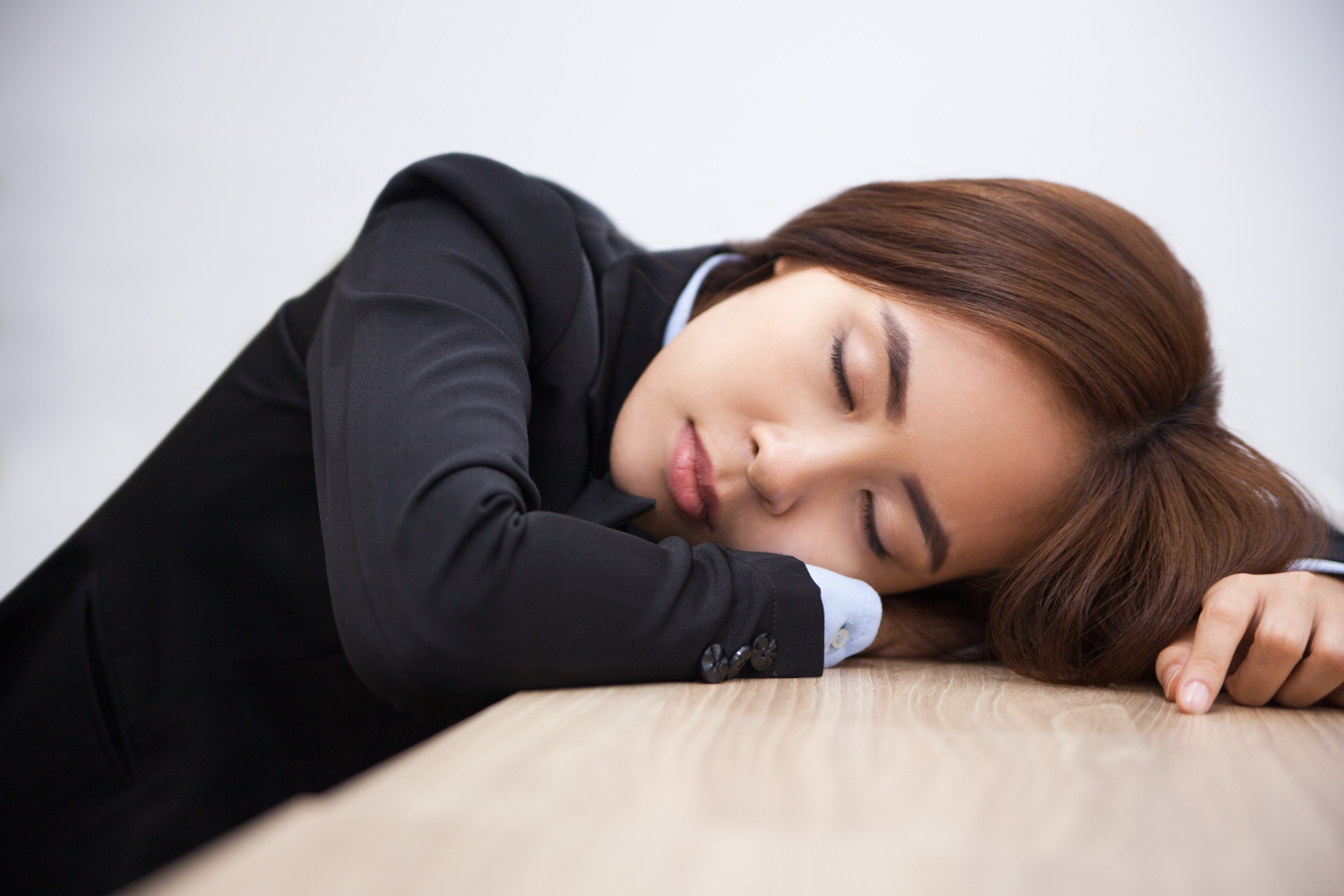 desk entrepreneur employee young leaning china chinese asian worker overtime