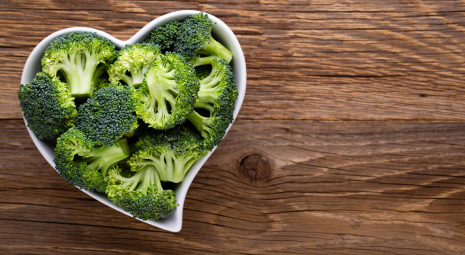 dietary meal plan fresh broccoli heart shaped bowl wooden