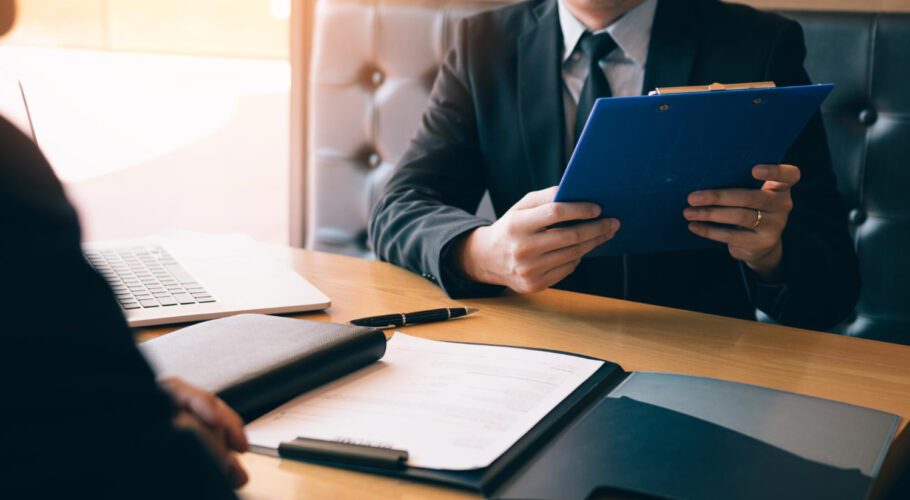 job interviewers are viewing resume data employees who apply jobs office