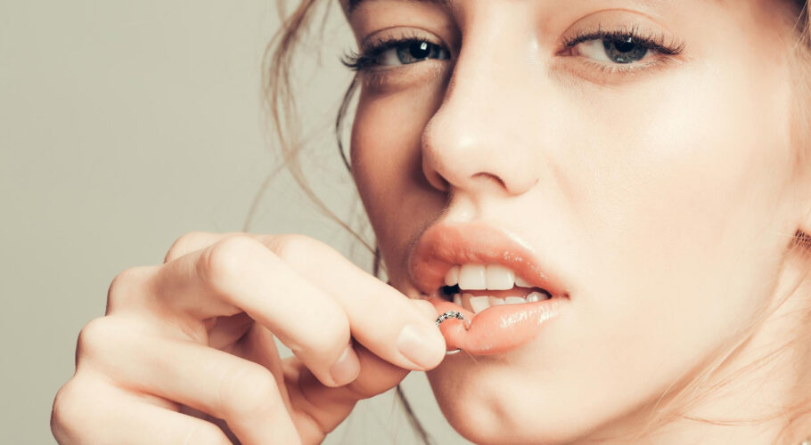 pretty sexy girl piercing lip lyssa